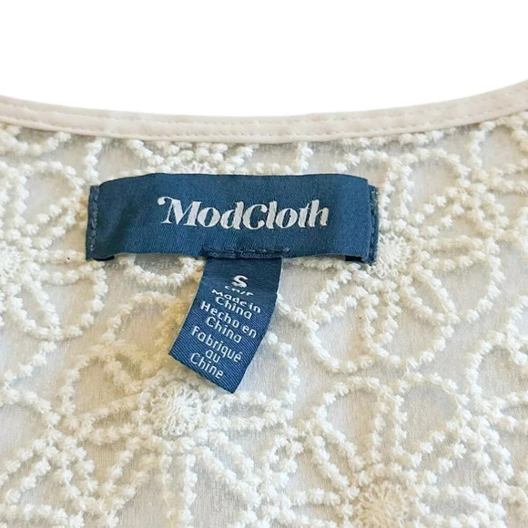 Modcloth Magic in the Air Wrap Dress Ivory Floral Lace w/ Liner Size Small NWT - Picture 13 of 14